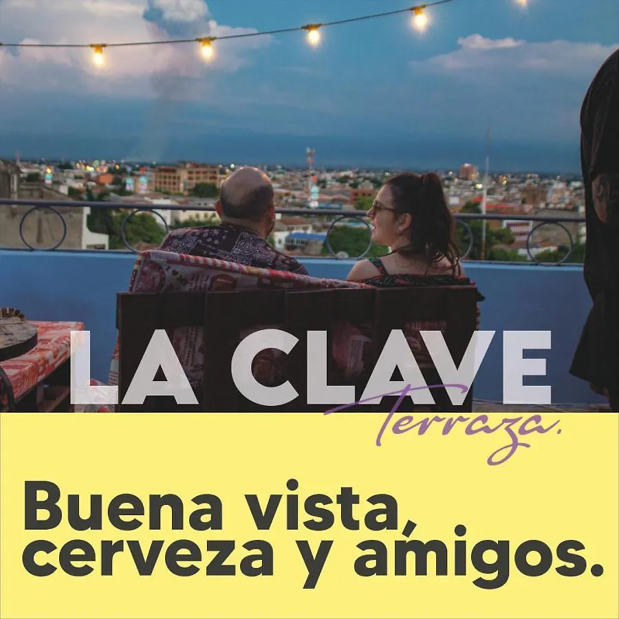 La Clave Hostel & Rooftop Cali Guest house