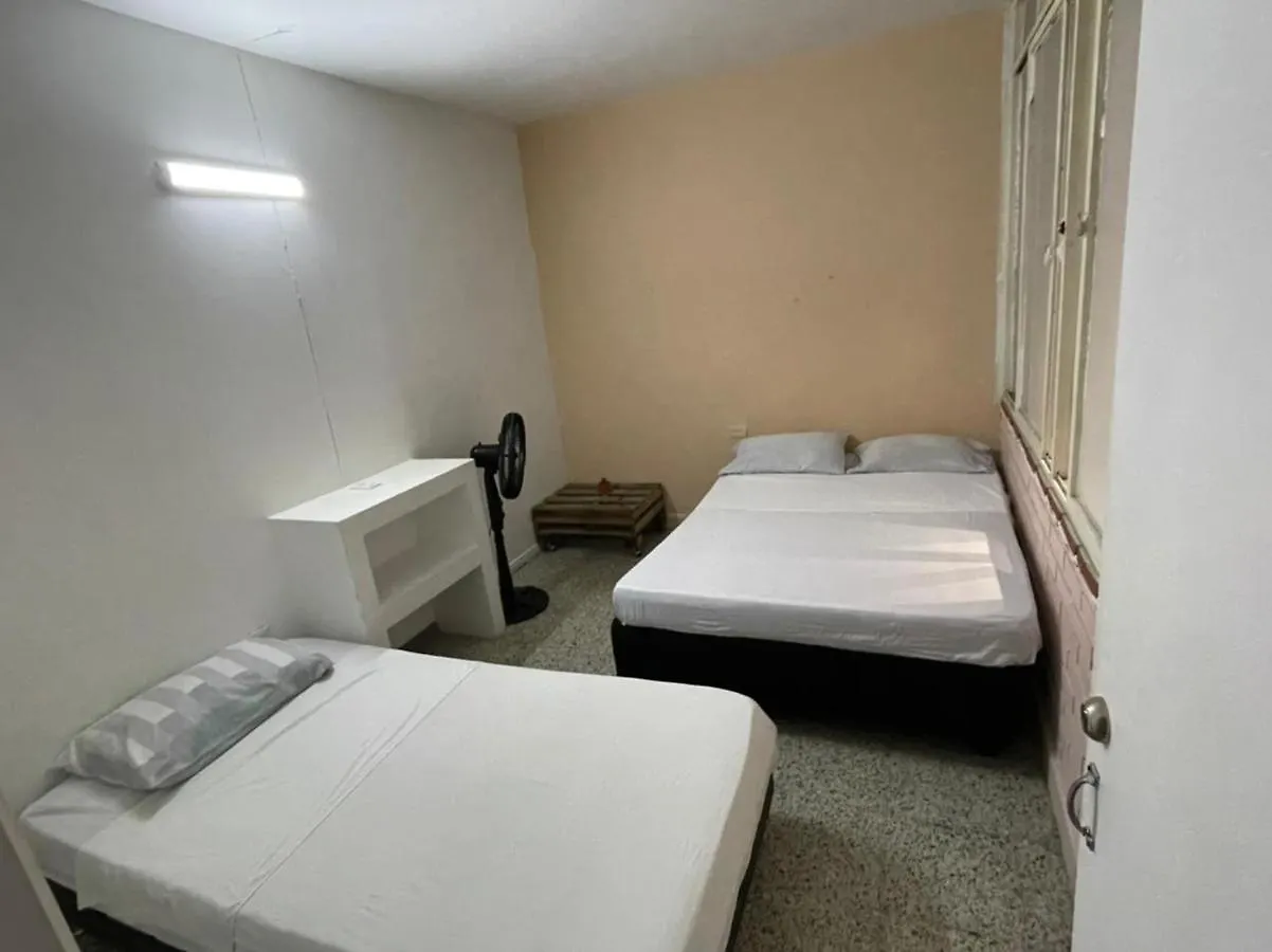La Clave Hostel & Rooftop Cali Guest house